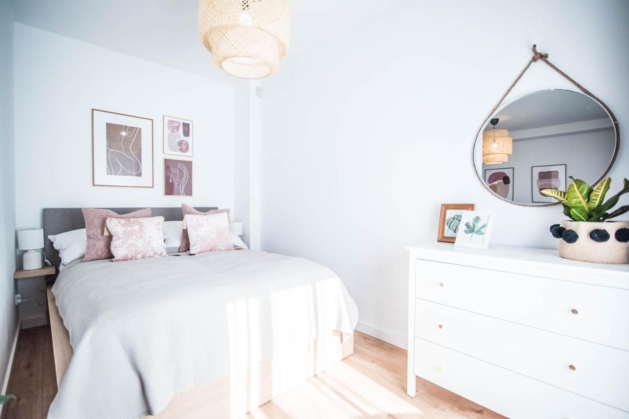 Garden Apartment Krasków Dış mekan fotoğraf